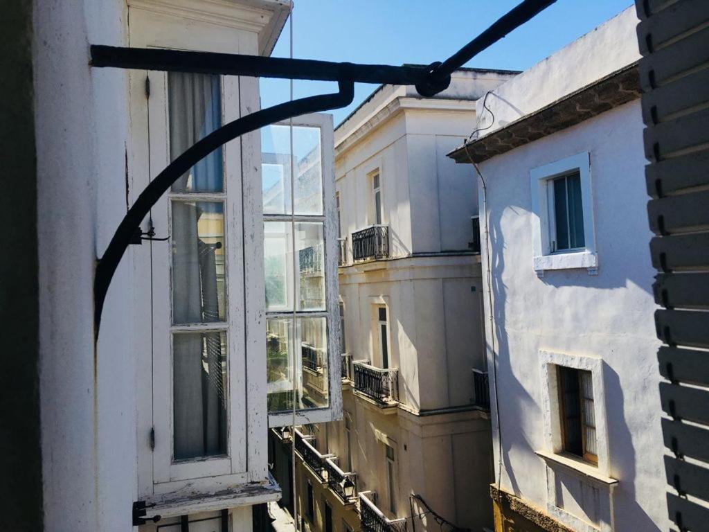 Atico Cadiz Centro Apartment Exterior foto